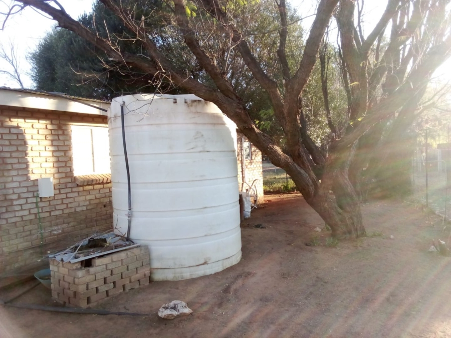 4 Bedroom Property for Sale in Petrusburg Free State